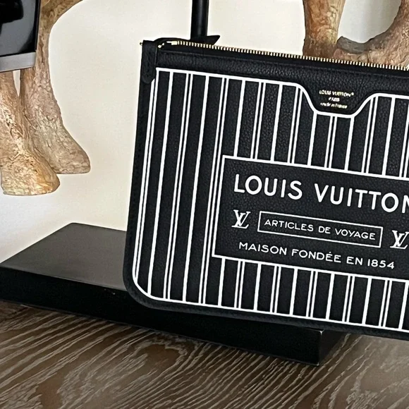 Louis Vuitton Inside Out Neverfull Pouch MM - Picture 3 of 9